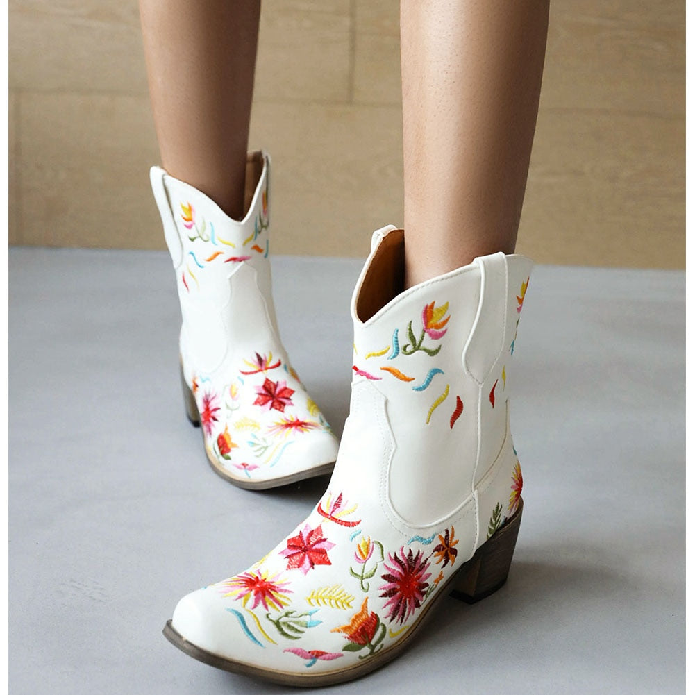 Short White Cowgirl Boots