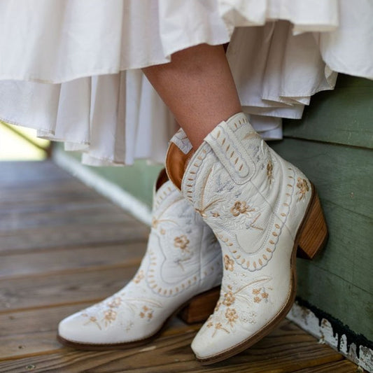 Short White Cowgirl Boots